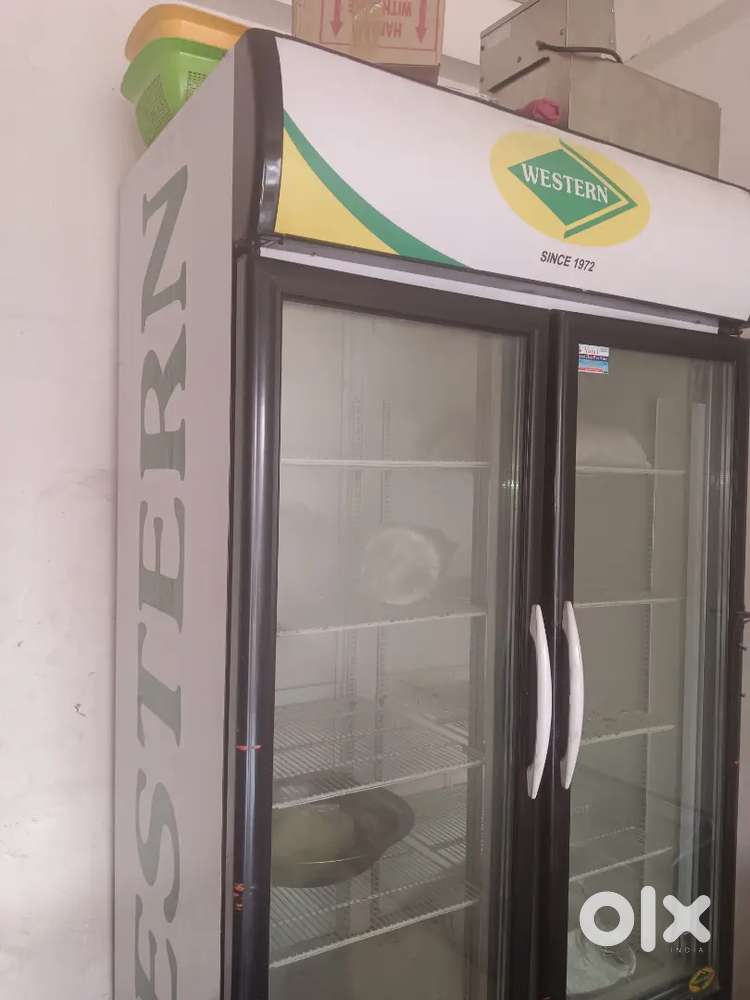Nees to sell the refrigerator
