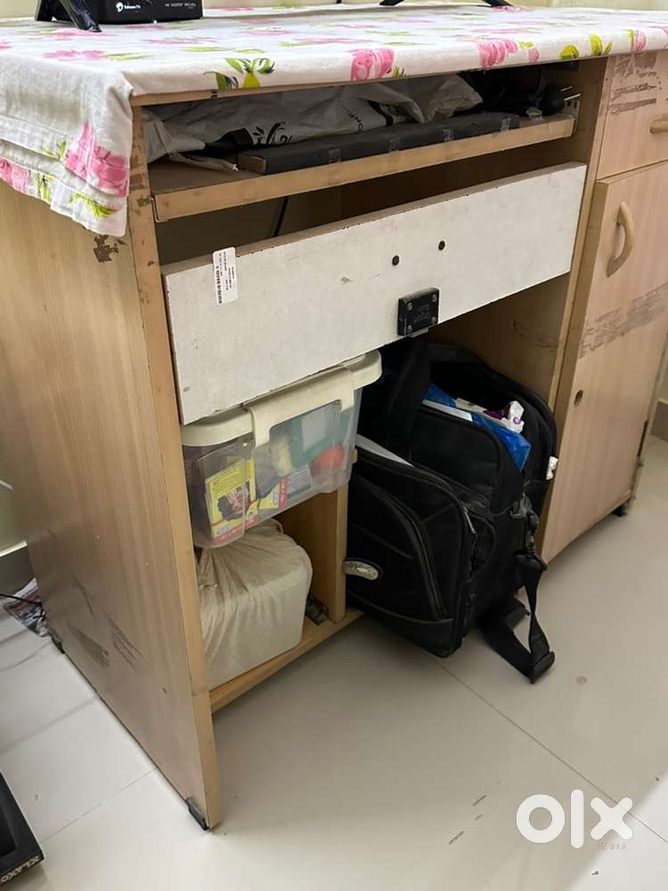 Bed, Corner Table, Study Table, Computer Table, Puffies