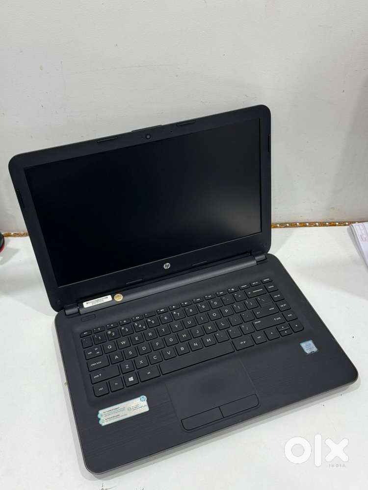 Dell Vostro 14  I3 7Th 8GB-128GB/ Hp 240 G5 I3 6Th 8GB RAM 128 GB SSD