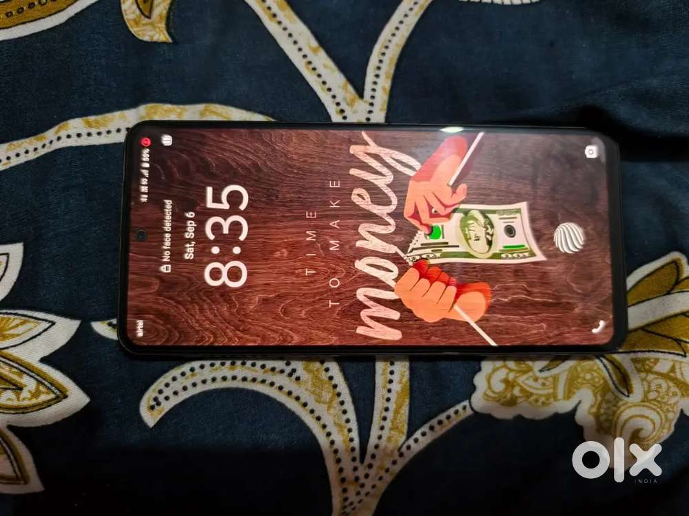 Vivo y 200//     8/256 . 5g