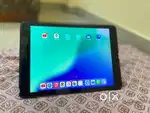 Ipad 9th generation with 1 year old 64gb wifi