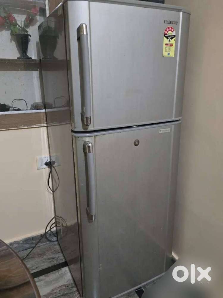 Double door fridge. in best condition urgent sale