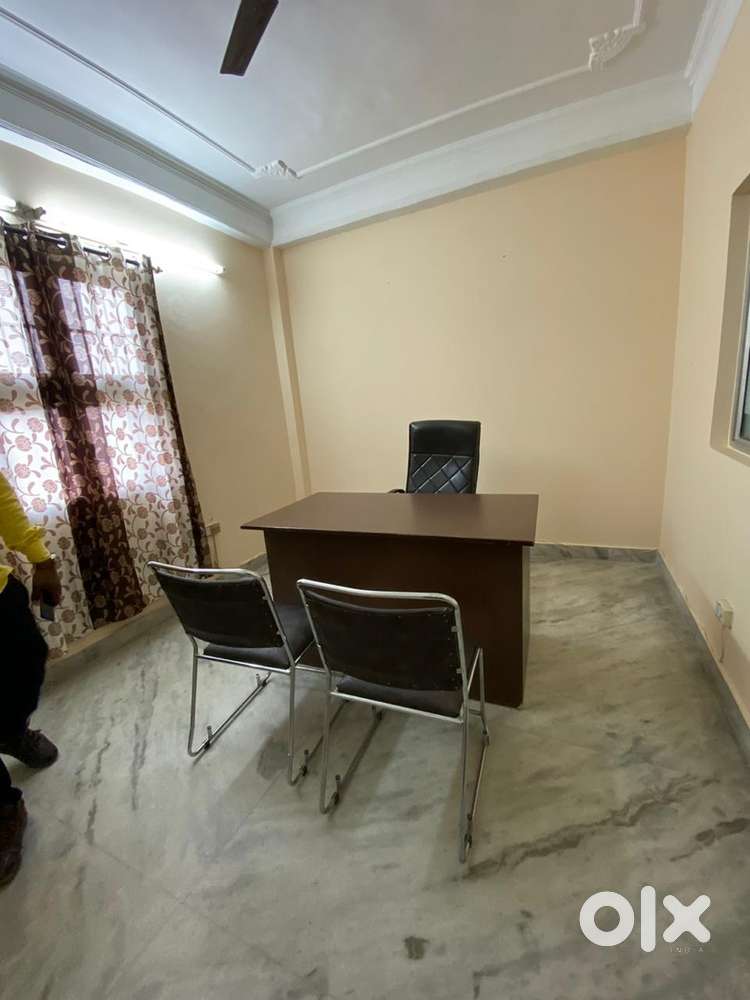 Furnish office available in Gill Road Ludhiana
