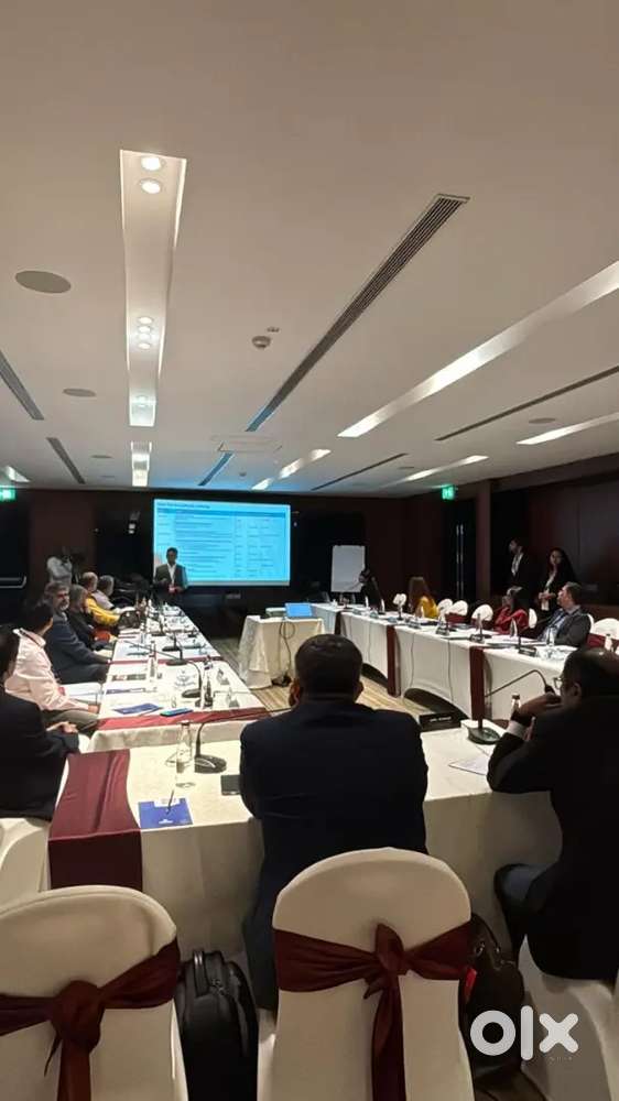 Projector and screen speaker Mike's rentals