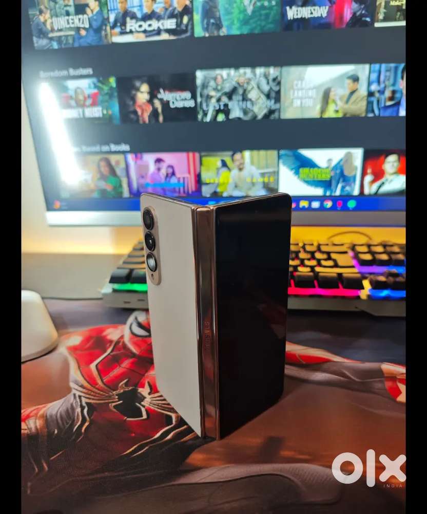 Samsung Galaxy Z Fold 4 (512GB / 12GB)