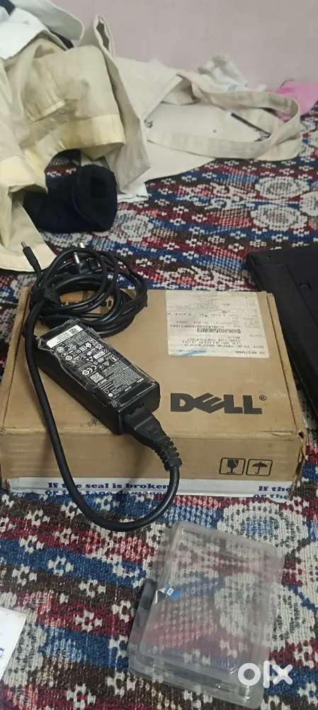 Old Dell Laptop  RAM 4+4GB, Charger