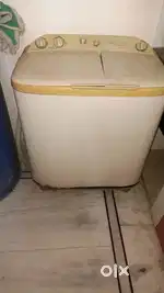 Semi automatic washing machine