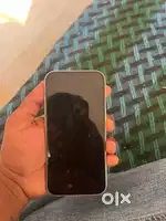 iPhone 15 8 month old phone with all accessories