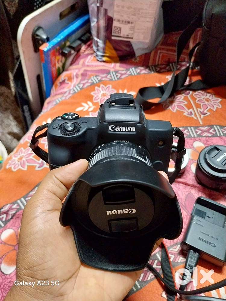 Camera Canon m50 mark 2 mirror lens