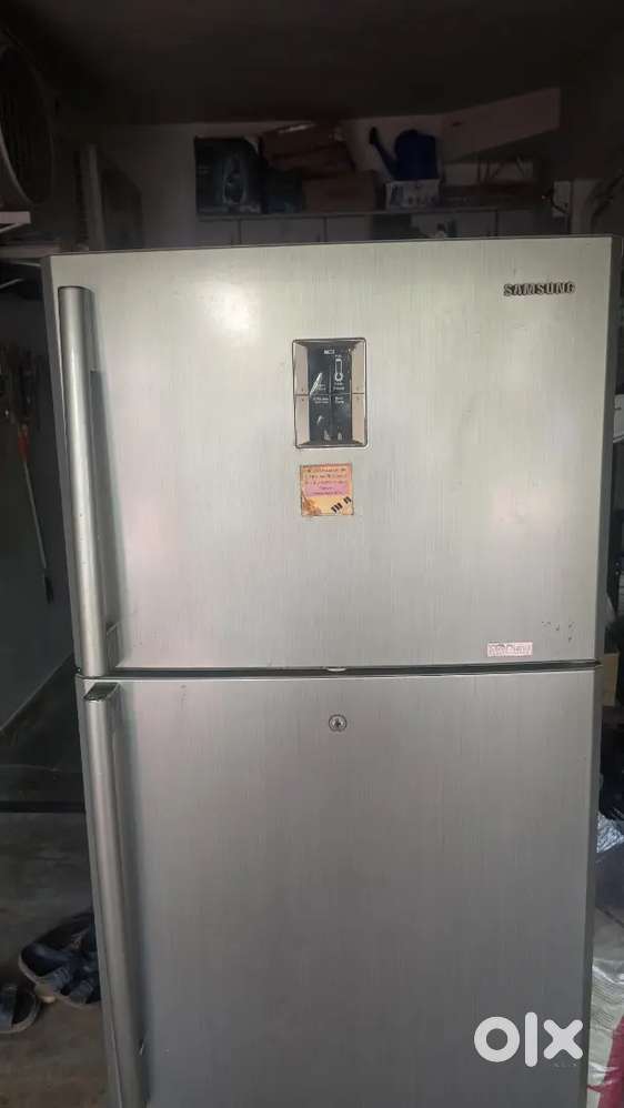 Samsung fridge 510 litres double door in good condition