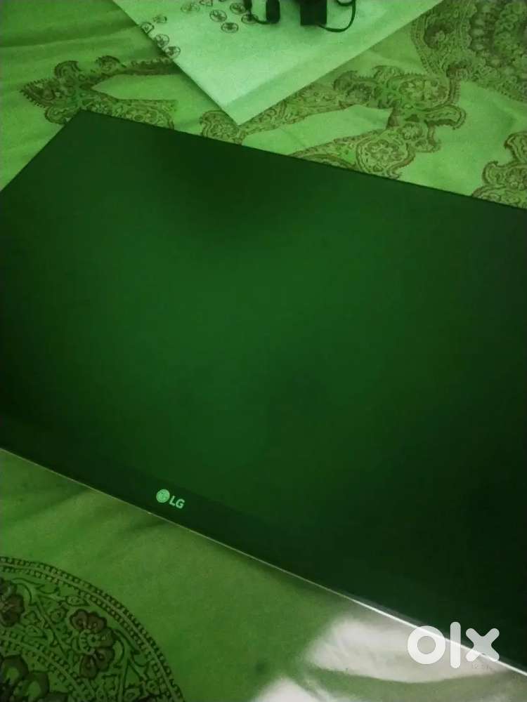 LG monitor 24inch