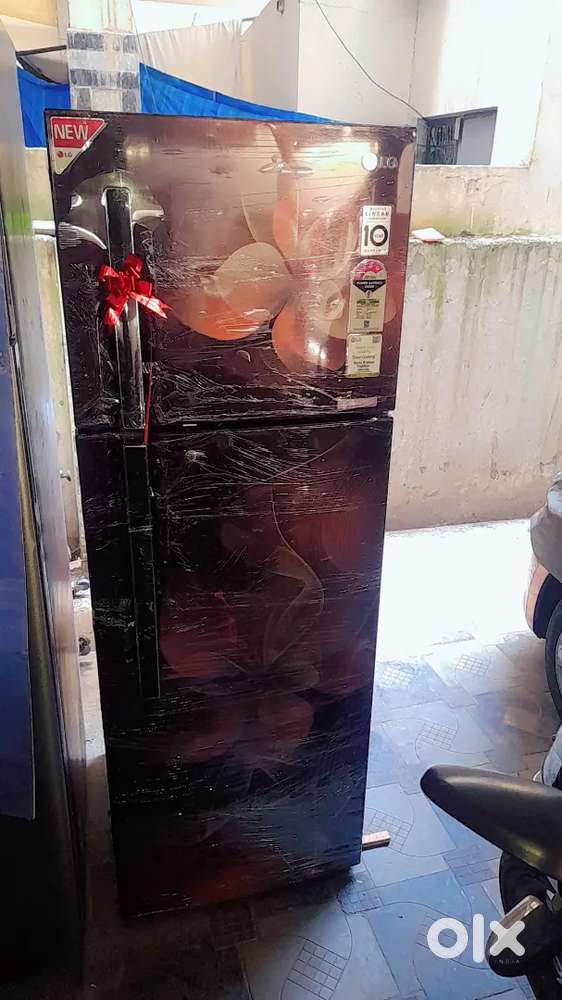 LG double door fridge /Refrigerator available for sale working conditn