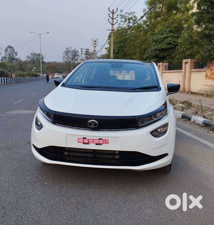 Tata Altroz XZ Plus (S), 2025, Petrol