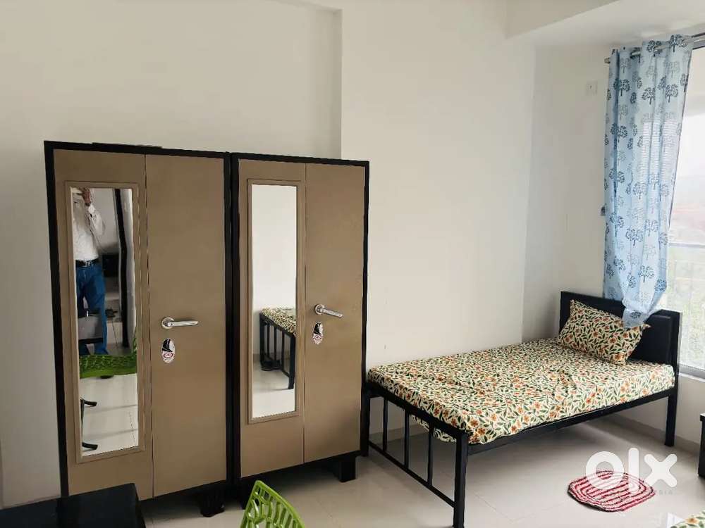 IN GOREGAON Premium quality pg no brokerage ac non ac available