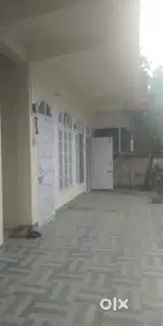 Rent house for family/Group boys or girl's.