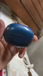 Realme teachlife T110 38 hours of playback and deepbase