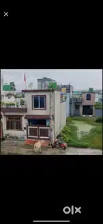 15 feet road on front in the house