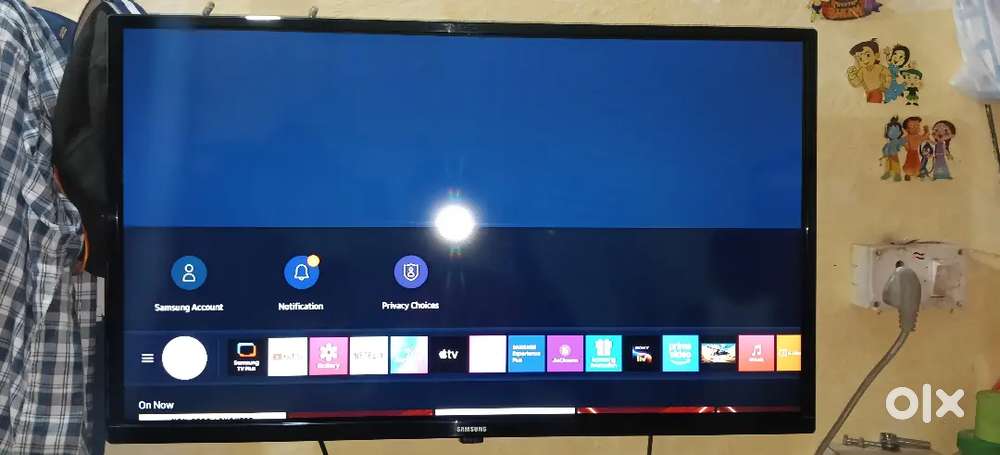 Samsung 32 inches smart tv