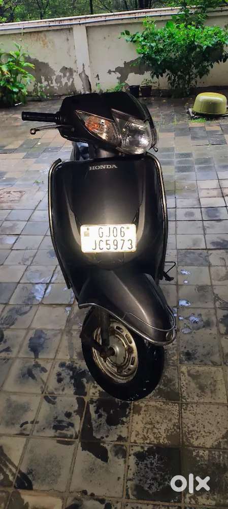 Activa Gray Immediate Selling
