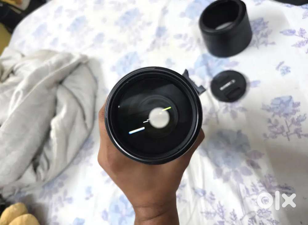 Canon 100-400 EF USM I1 4.5-5.6 L- Series with Canon
1.4x Extender lll