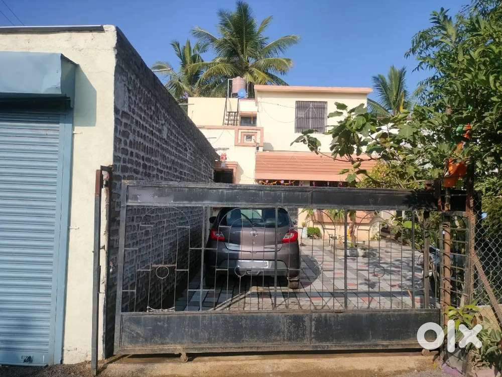 1 BHK flat available near LONI bus stand