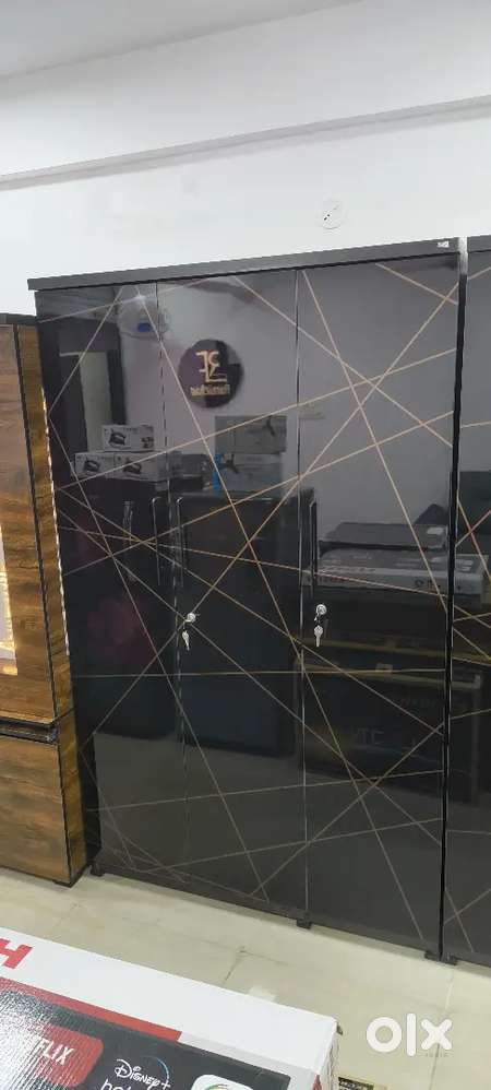 Wardrobe 3 door