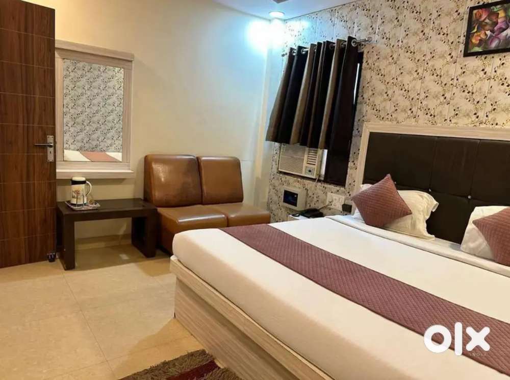 Hotel manager and supervisor