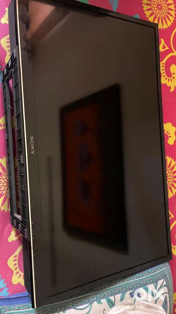 Sony Bravia 40 inches - Excellent Condition.