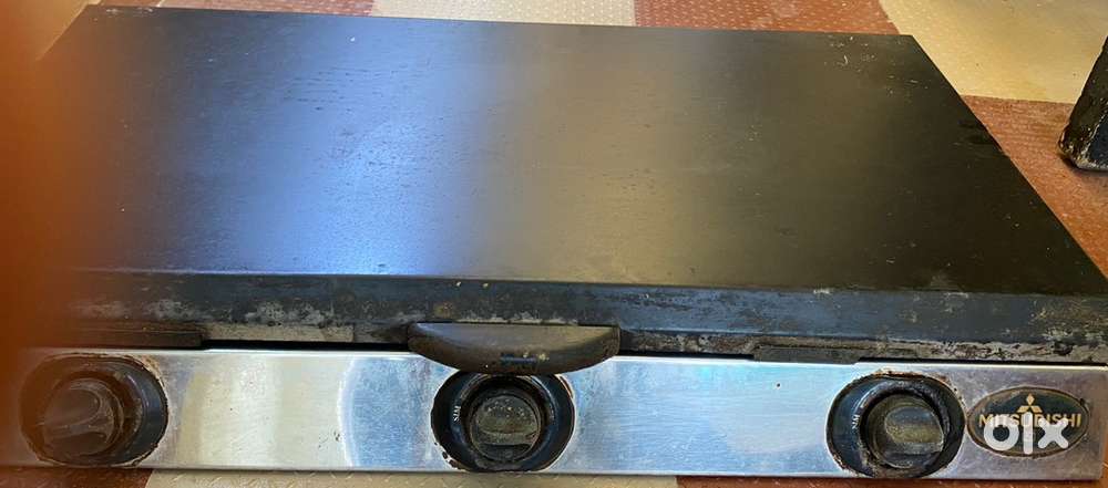 Gas stove with top cover Mitsubishi make