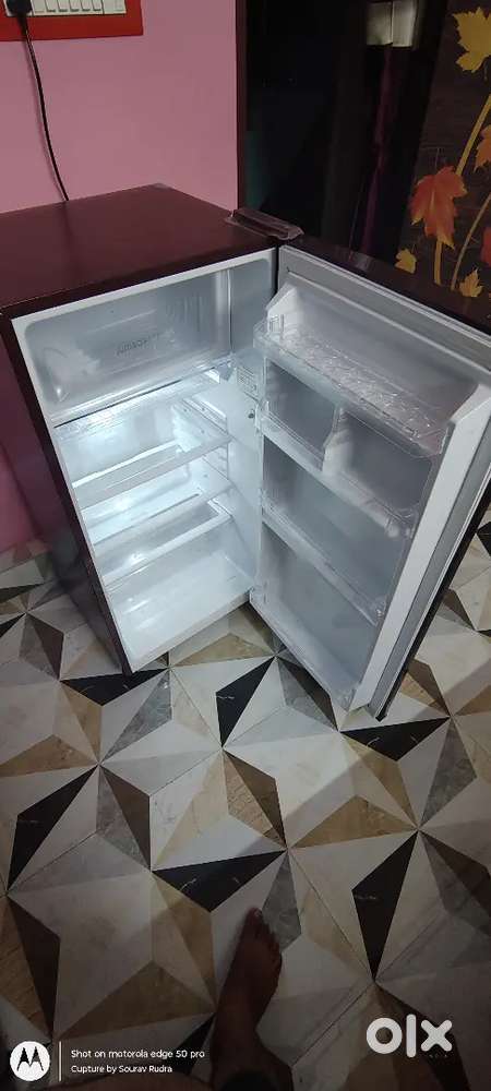 Brand new 2 star refrigerator sale only 4 month old