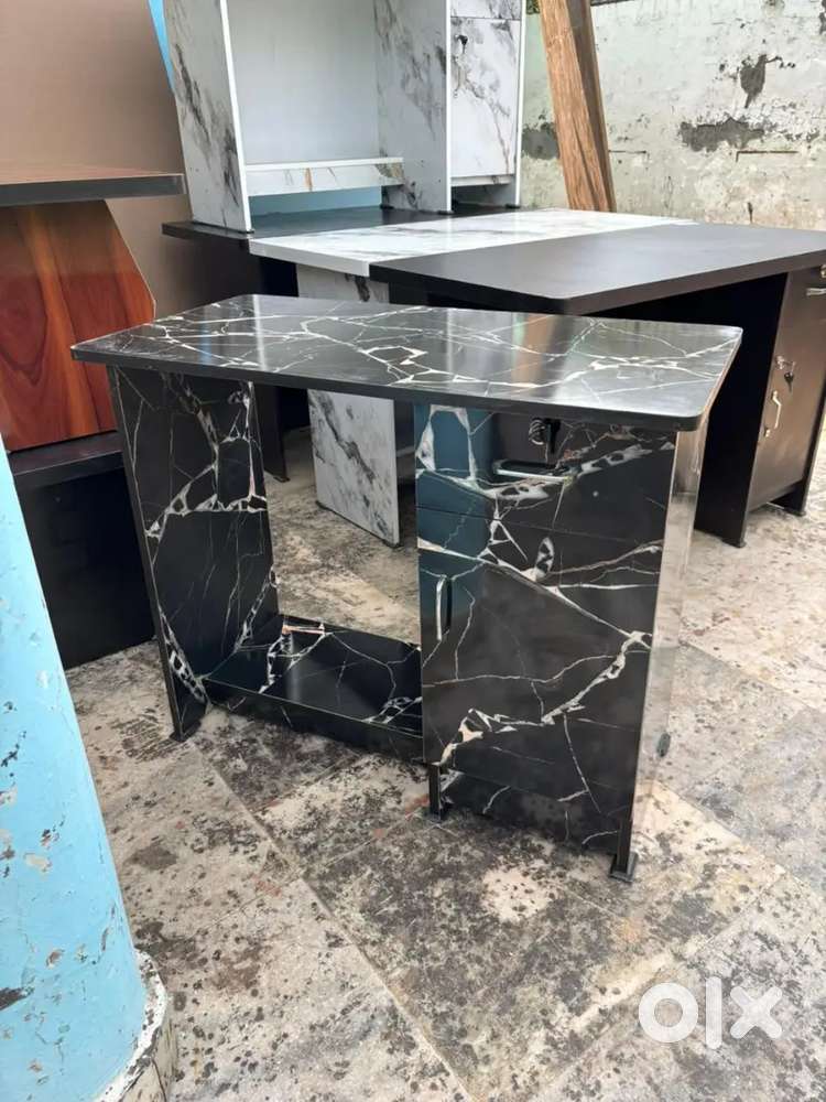 Unused new wooden study table 36*18 inches available