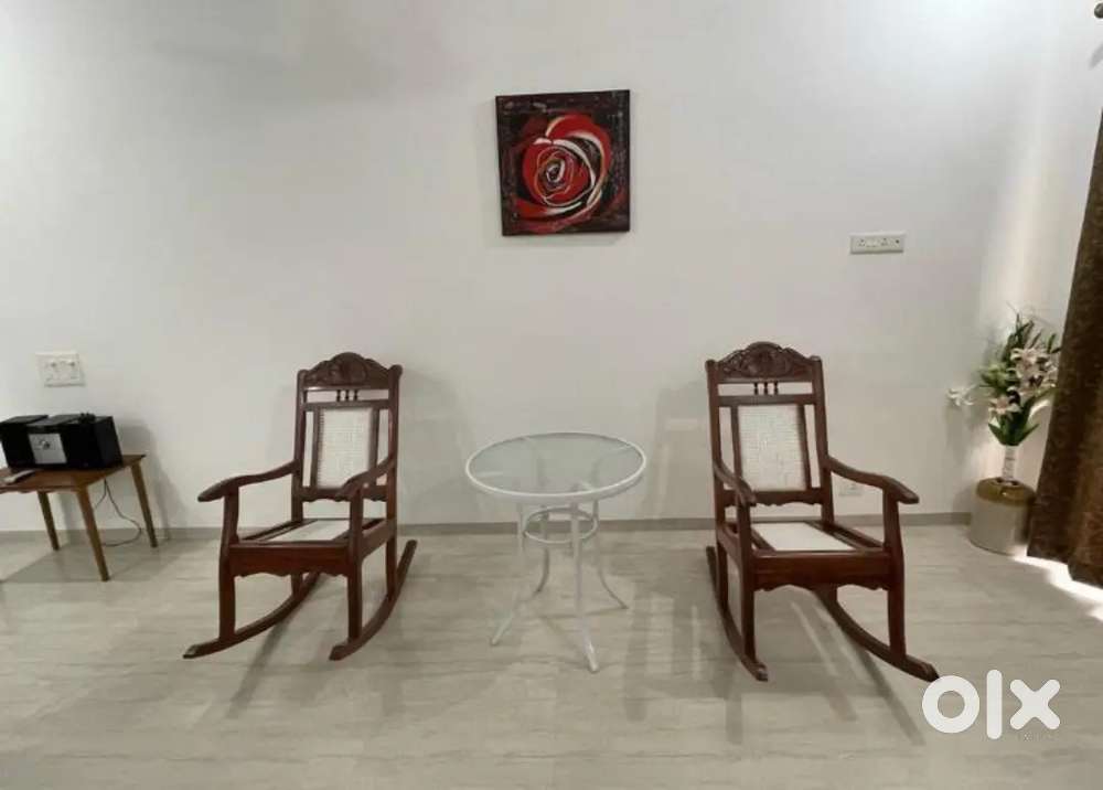 Available 2bhk flat for rent at Kadamba Plateau