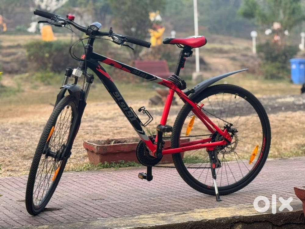 Night blade neat & clean