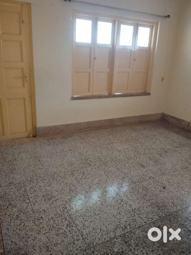 2 BHK FLAT FOR RENT 2 MIN WALKING DISTANCE FROM BEHALA METRO