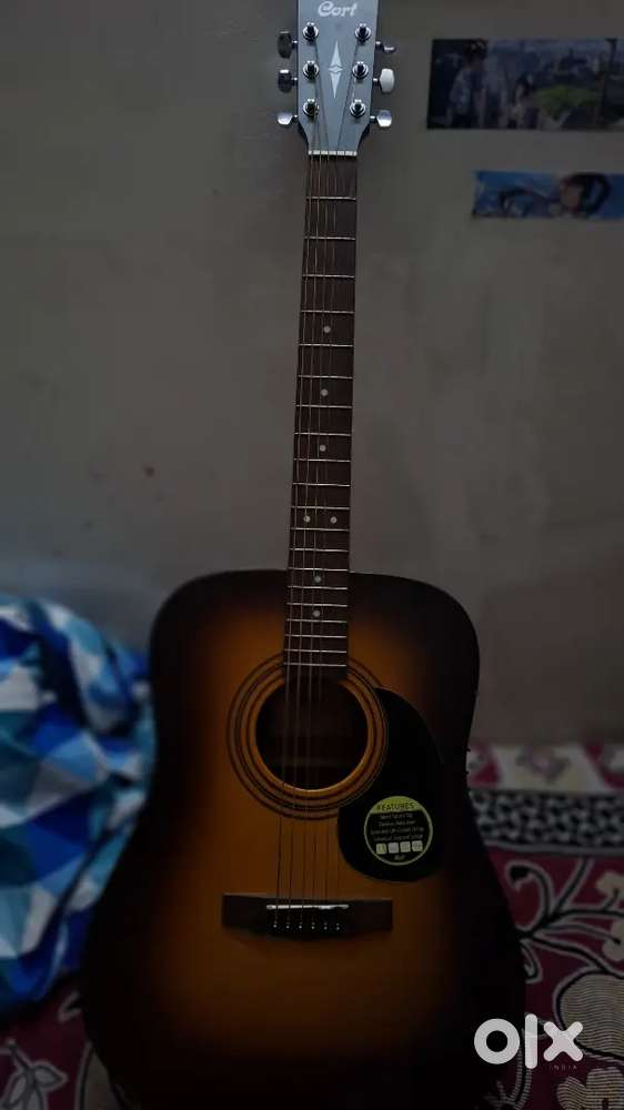 Guitar- 2020 bought. Rarely used. In goood condition