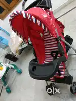 Mee Mee black and red baby stroller with feeding tray for 0-3years