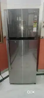 LG fridge 8yr old