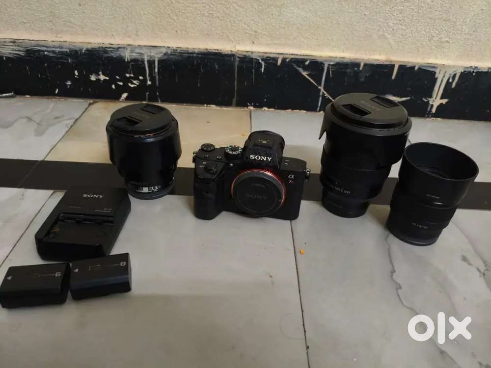 Sony 7R3 Kit  Gud Condition