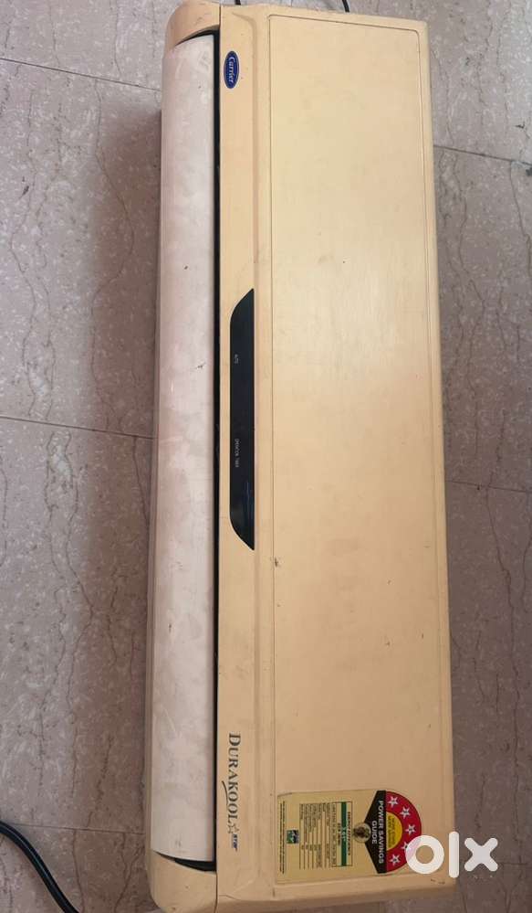 COMBO OFFER : Split AC Excellent Condition + Sofa cum Bed + Chair