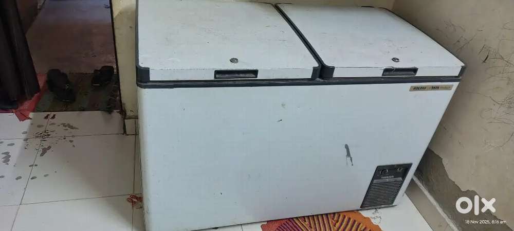 Voltage fridge pizza oven