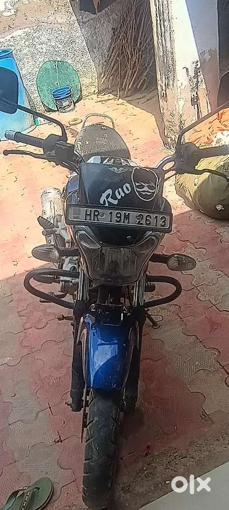 Bajaj V15 2017 model