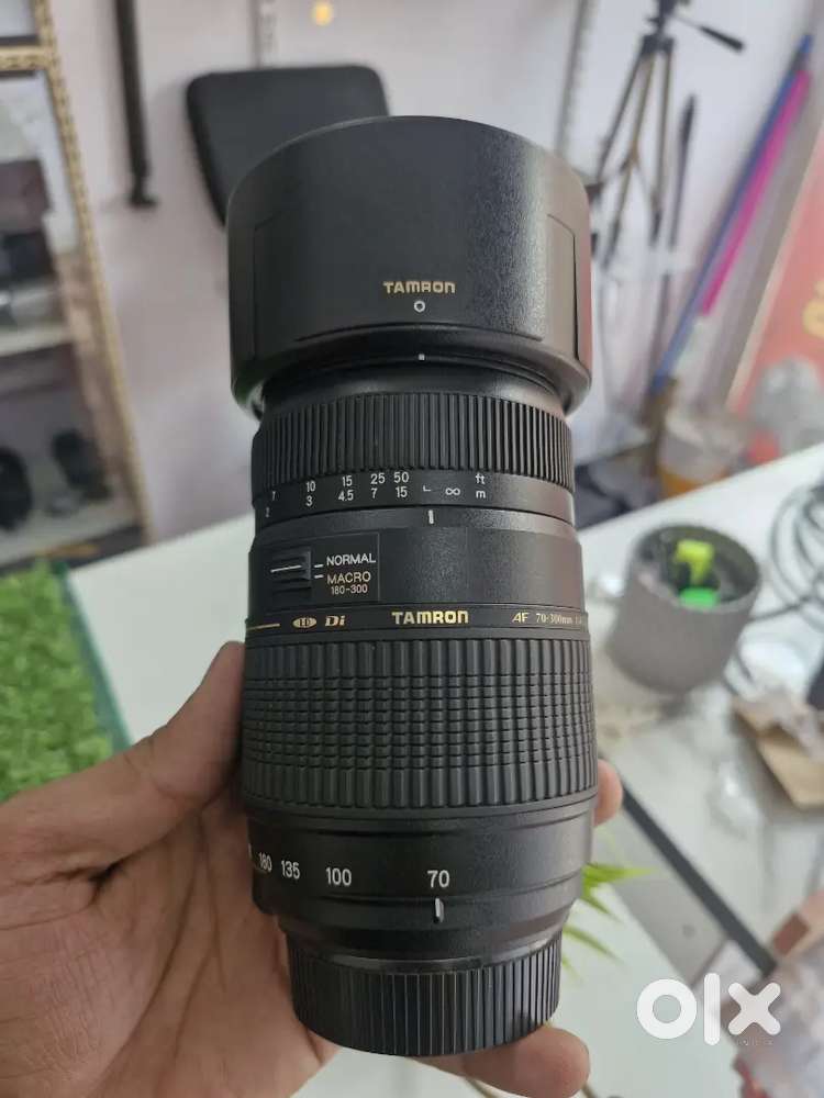 Tamron AF 70-300 zoom lense for nikon