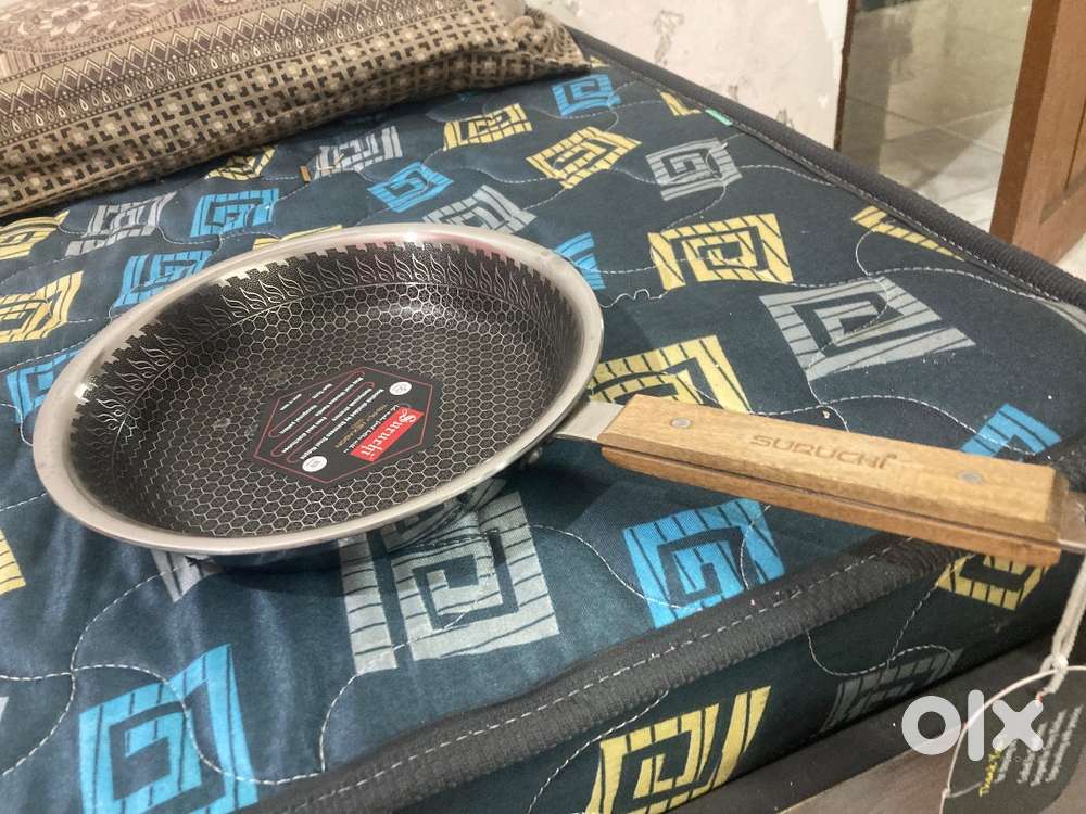 Triple layer Surischi Frying Pan