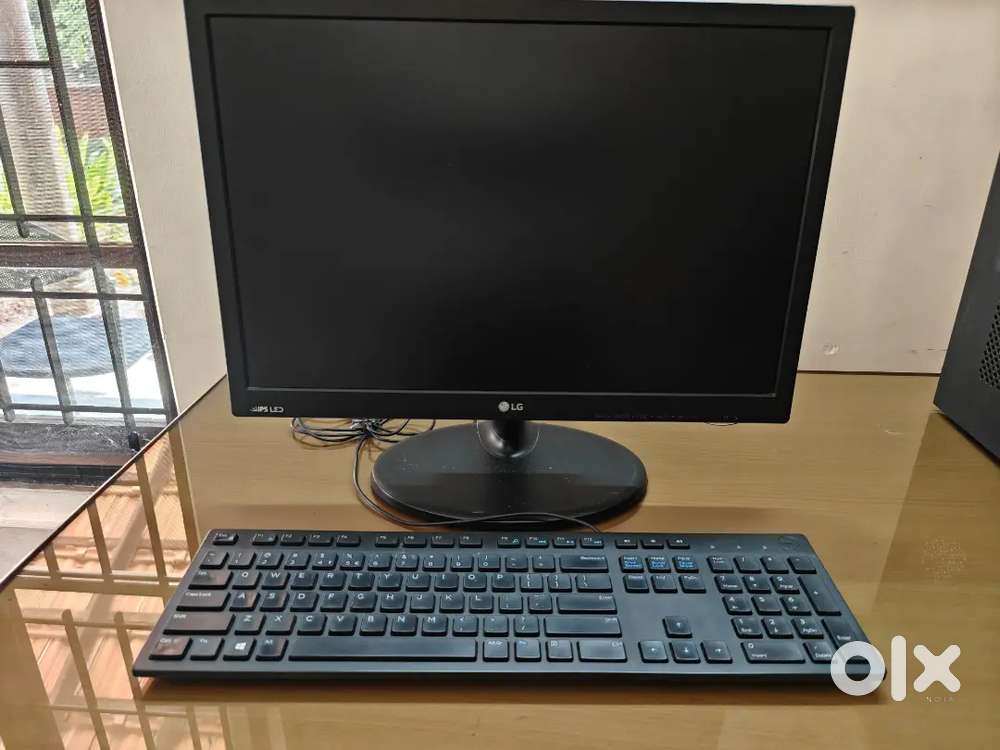 PC - Display, CPU, Keyboard