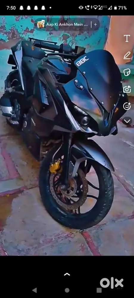 Bike is in good condition like new and donr with services recently