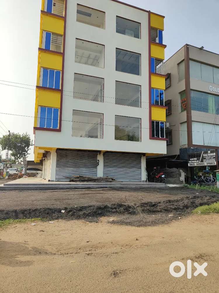 Showrooms ,Shops or Office