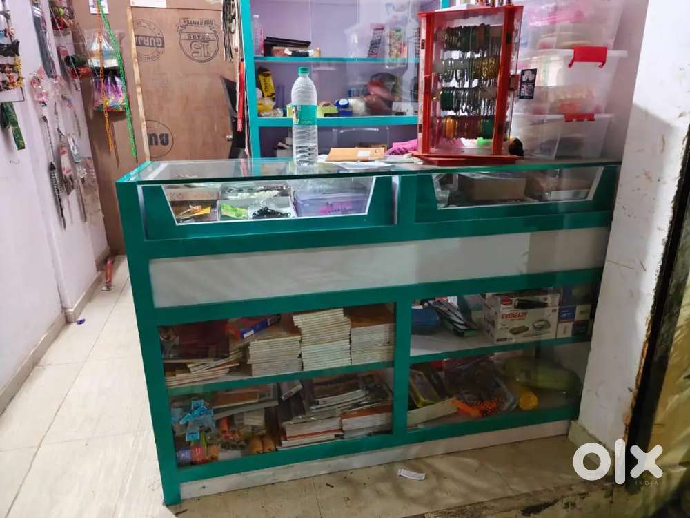 Glass Display Counter Table for Sale – 5ft x 4ft x 2ft