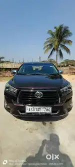 Toyota Innova Crysta 2016 Diesel Well Maintained