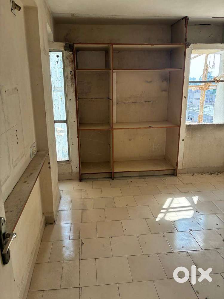 prime location opp sandesh press vastrapur four side open place