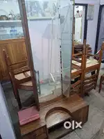 Dressing table